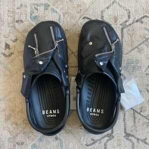 Beams x Crocs Men’s US mens 9 / Women’s 11